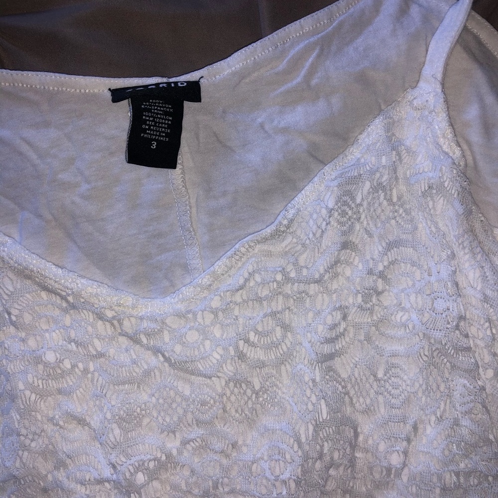 Torrid tank - Picture 3 of 3